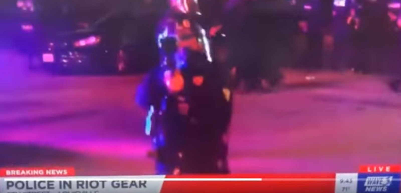 Police Deliberately Shoot Reporter!