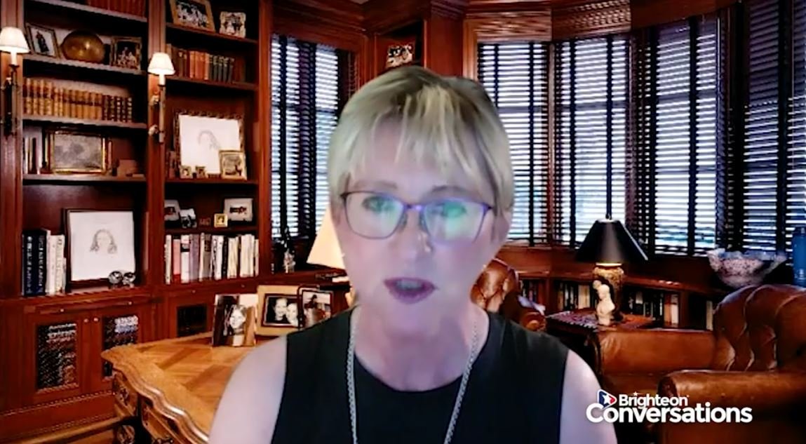 Dr. Lee Merritt joins the Health Ranger to discuss vaccine MIND CONTROL and medical MADNESS