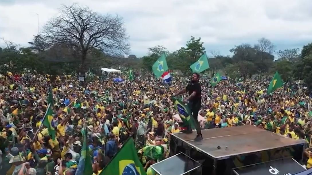 Powerful Demonstration of ‘We the People’ Happening Now in Brazil