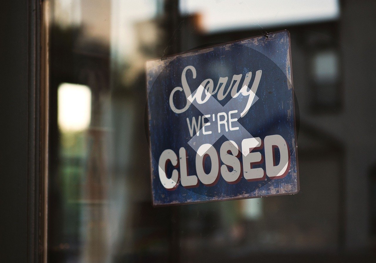 Banks Are Closing Thousands Of Branches And Retailers Are Shutting Down Thousands Of Stores